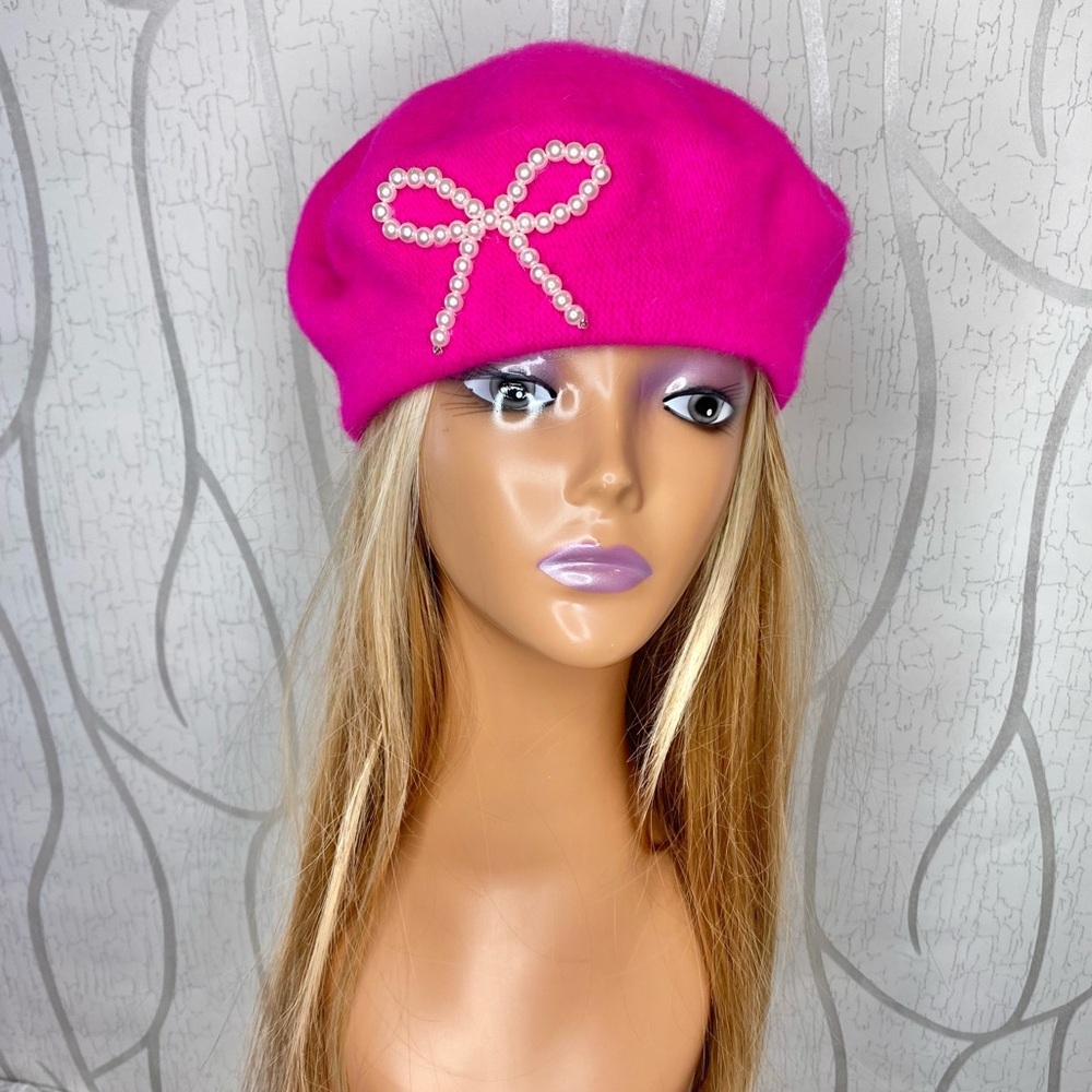 🎀🌷 Rose Red Wool Beret Fuchsia Pink Hat with White Pearl Bow Accent 🌷🎀 NWT